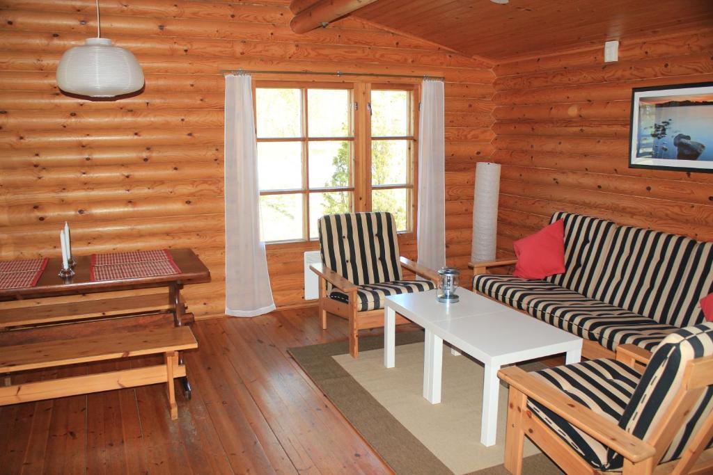 Basto & Stugby Hotel Palsbole